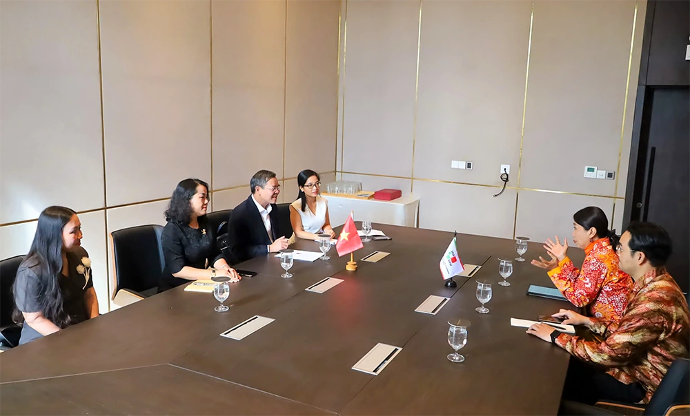 ประธานคณะกรรมการประชาชนเมืองเกิ่นโถ พบกับเลขาธิการใหญ่ของ UCLG ASPAC