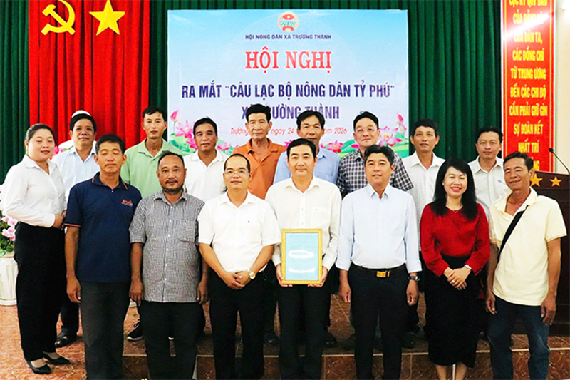 Ra mắt câu lạc bộ nông dân tỉ phú xã Trường Thành Câu lạc bộ nông dân tỉ phú xã Trường Thành được ra mắt.