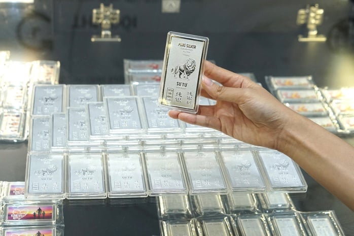 Giá vàng SJC và bạc Ancarat tăng vọt trong tháng 5 năm 2026 - Ảnh 3.