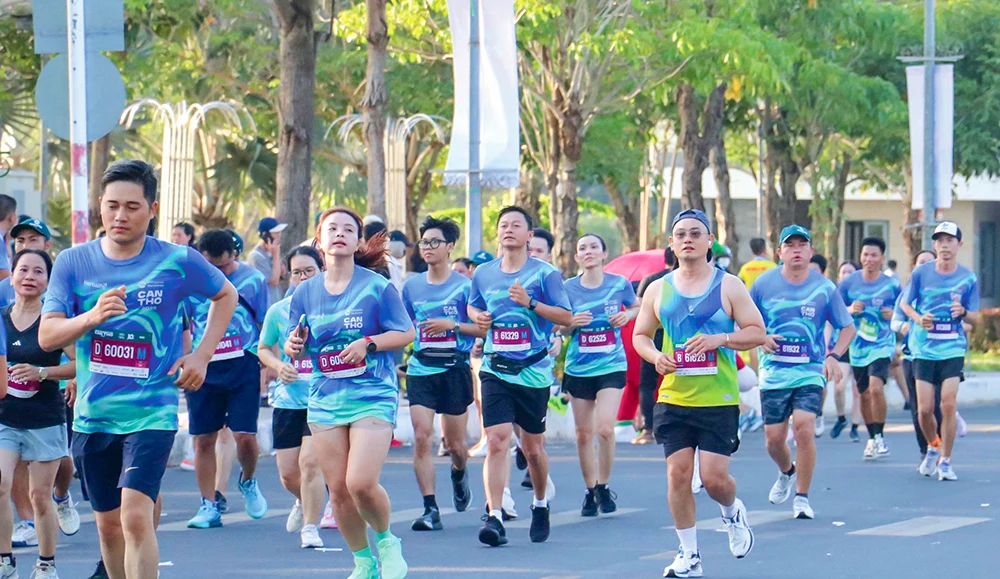 ไฮไลท์ของการแข่งขันวิ่งมาราธอน VnExpress เมืองเกิ่นโถ ปี 2026