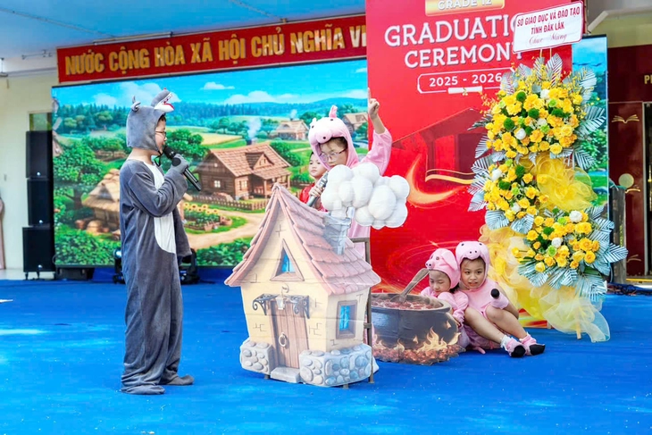 bế giảng - Ảnh 1.