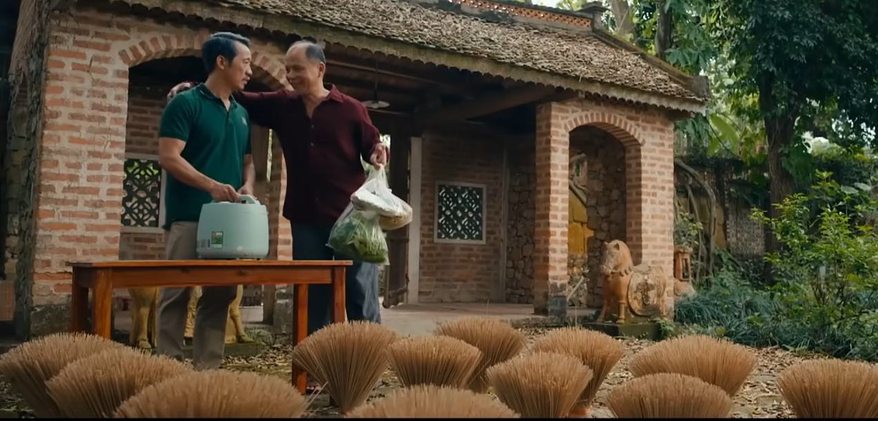 Ngược đường ngược nắng - Tập 34: Bà Diện xin lỗi Mai, Hoàng tỏ tình với Vân - Ảnh 5.