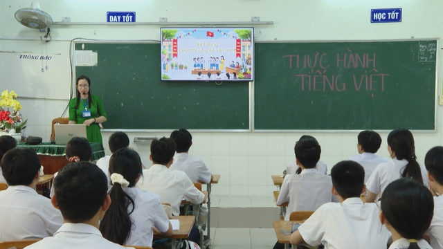 Đồng thuận với lộ trình bỏ thi lớp 10 công lập - Ảnh 1.