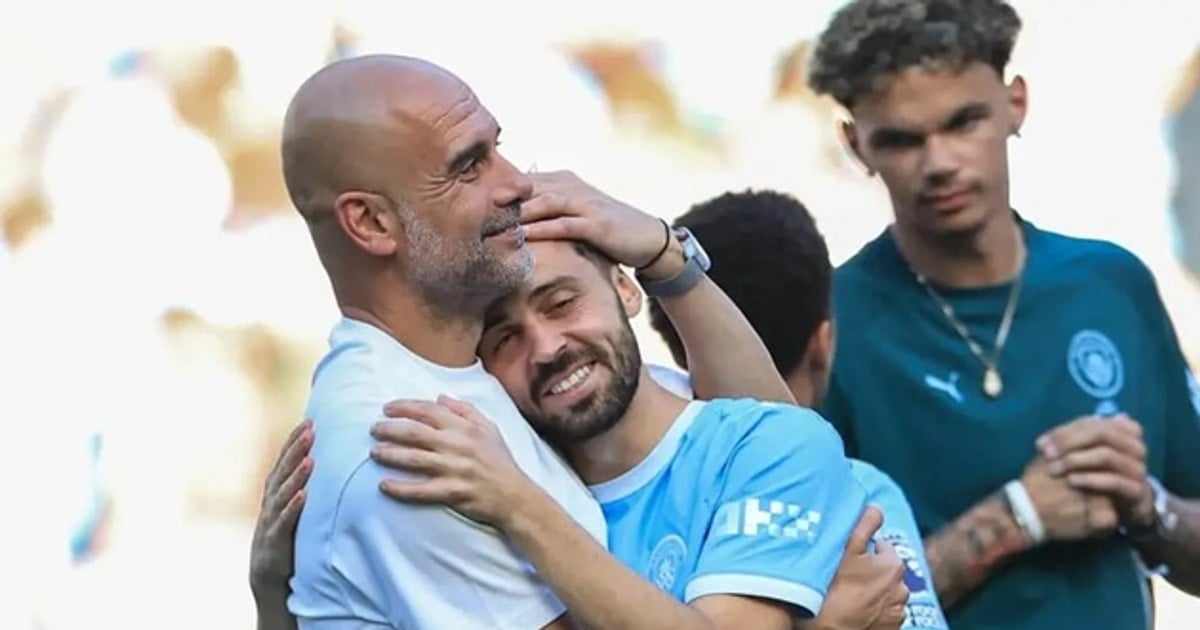 Den stora eran på Etihad går mot sitt slut: Pep Guardiola och klubbens legender tog farväl av Man City i tårar.