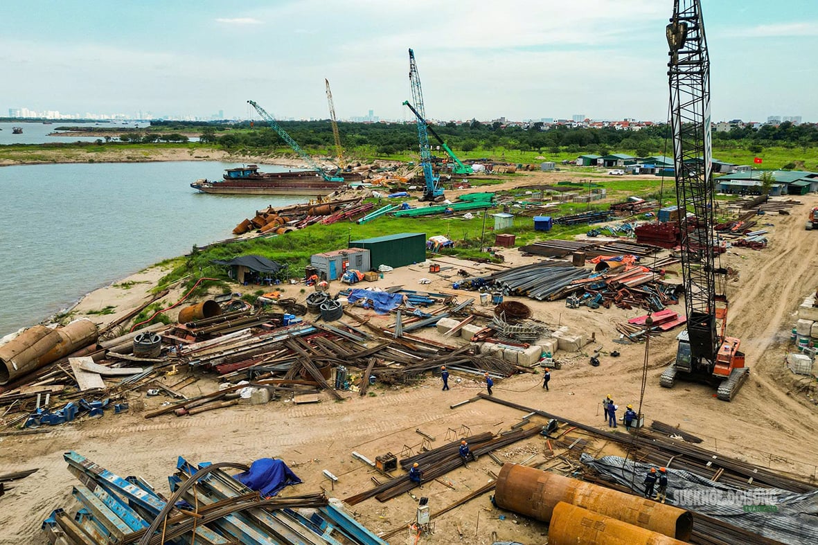 Cầu Hồng Hà vượt sông Hồng dần lộ diện- Ảnh 8.
