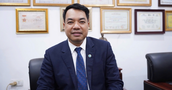 Dr. Mac Quoc Anh: De publieke dienstverleningscultuur wordt een 'zachte infrastructuur' die de bedri