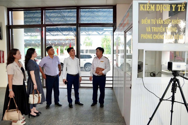 Quảng Trị siết kiểm dịch ngăn chặn dịch Ebola qua biên giới- Ảnh 1.