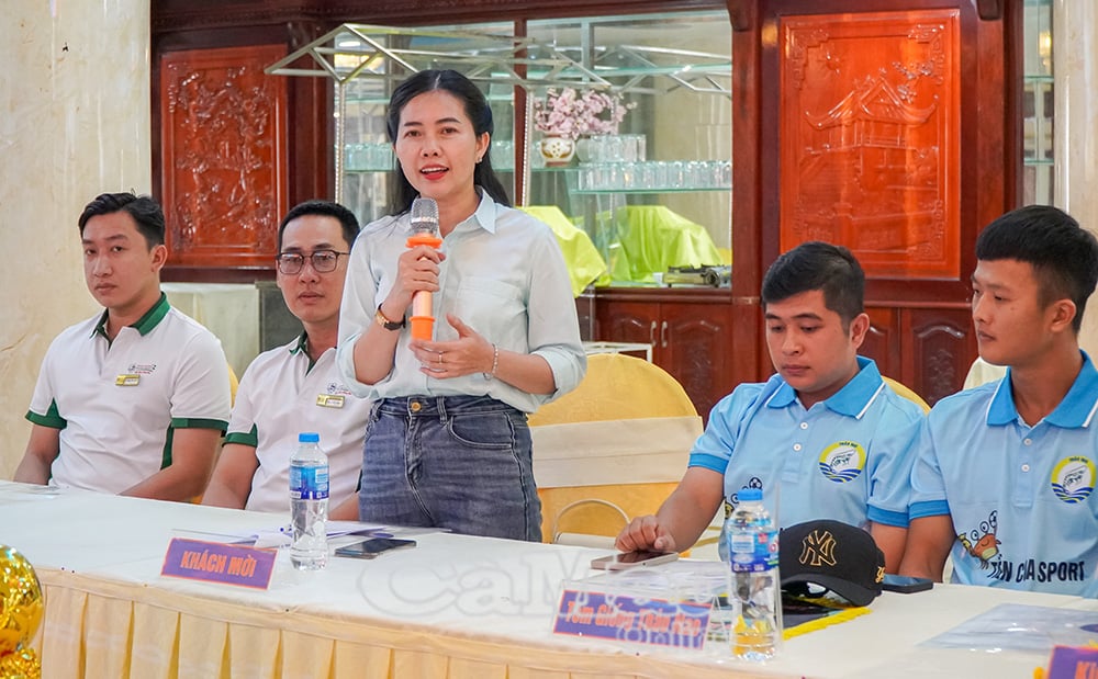 Ms. Tran Ngoc Luu Ly, Deputy Head of the Arts, Entertainment, and Sports Department of Ca Mau Newspaper and Radio and Television Station, provided information about the 