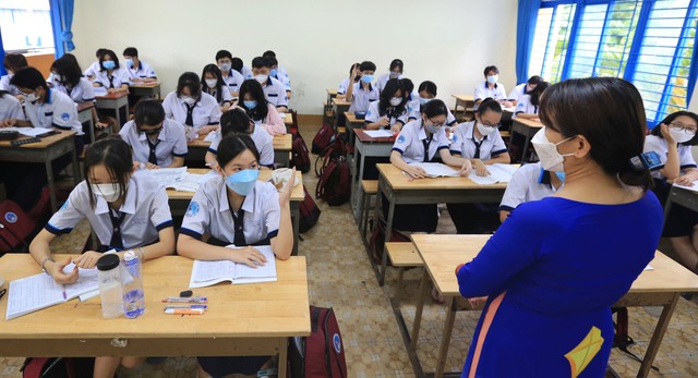Увеличить льготы для учителей - Фото 2. Tăng phụ cấp ưu đãi cho giáo viên - Ảnh 2.