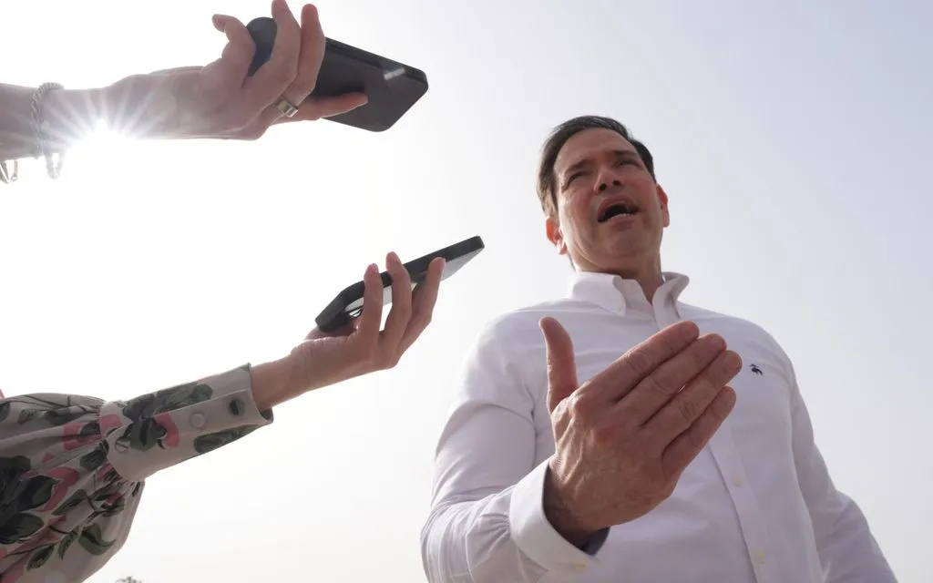 Ngoại trưởng Mỹ Marco Rubio phát biểu với báo chí tại sân bay quốc tế Indira Gandhi ở New Delhi, Ấn Độ, ngày 25/5/2026. (Ảnh: AP)