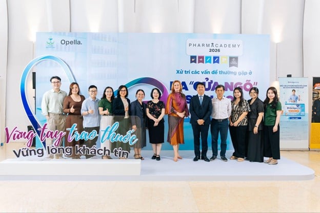 오펠라는 약국에서 실용적인 조언을 제공합니다 - 사진 3. Opella thúc đẩy tư vấn thực tiễn tại nhà thuốc- Ảnh 3.