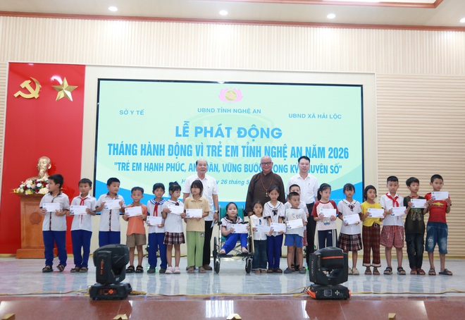 Trẻ em cần được bảo vệ cả ngoài đời thực lẫn trên không gian mạng- Ảnh 6.