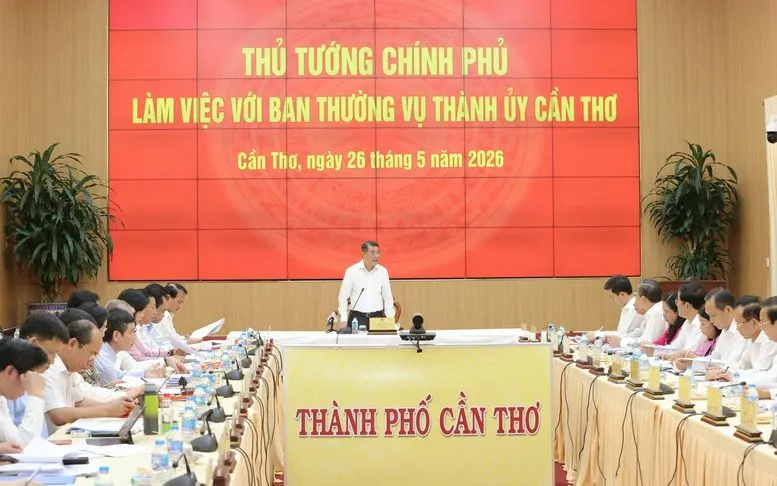 Ministerpräsident Le Minh Hung spricht bei einer Arbeitssitzung mit dem Ständigen Ausschuss des Parteikomitees der Stadt Can Tho – Foto: VGP Thủ tướng Lê Minh Hưng phát biểu tại cuộc làm việc với Ban Thường vụ Thành ủy Cần Thơ - Ảnh: VGP