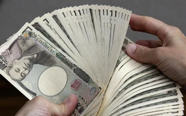 Japan stellt über 3 Billionen Yen im Nachtragshaushalt zur Bewältigung der Energiekrise bereit. Nhật Bản lập ngân sách bổ sung hơn 3.000 tỷ yen để ứng phó khủng hoảng năng lượng