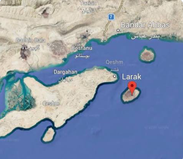 Americké stíhačky zaútočily na íránskou námořní loď - Obrázek 1. Tiêm kích Mỹ tấn công tàu hải quân Iran - Ảnh 1.