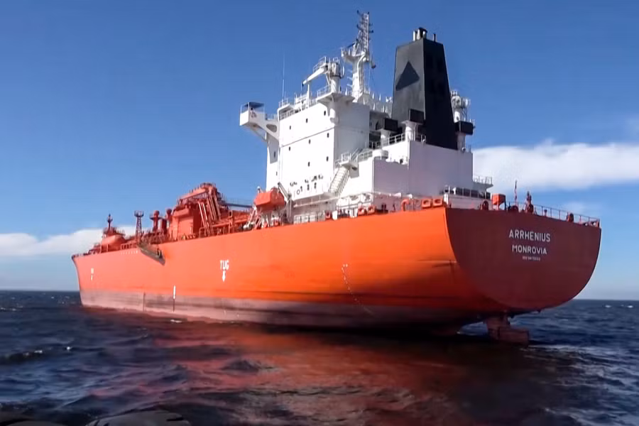 Rusland ontdekt een magnetische NAVO-mijn aan boord van de gastanker Arrhenius.