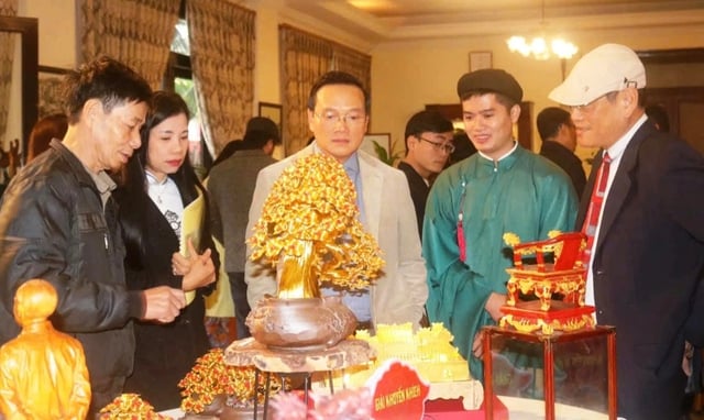 Tuyệt kỹ tạo tác cây cảnh từ dây kim loại- Ảnh 5.