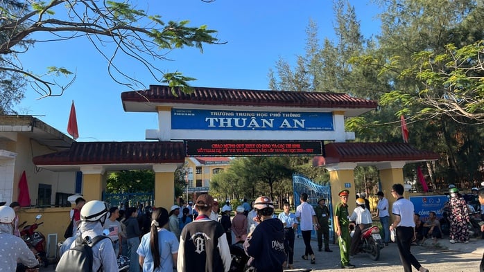 Hơn 18.000 thí sinh ở Huế thi vào lớp 10 THPT - Ảnh 1.