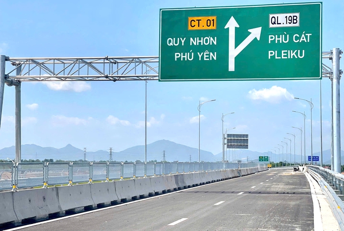 Từ trưa 29-4, thông xe cao tốc Quảng Ngãi – hầm Cù Mông phục vụ lễ 30-4 - Ảnh 1.