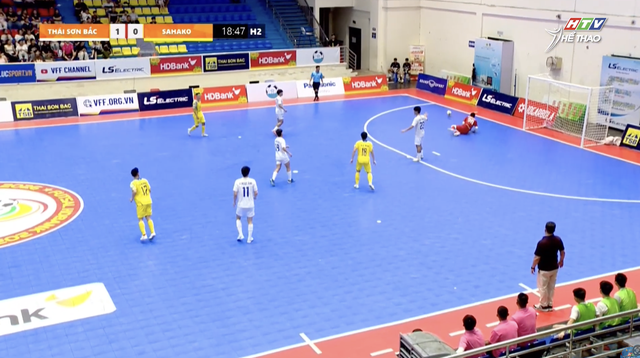 Cuộc cạnh tranh tốp 3 hấp dẫn sau vòng 4 giải futsal VĐQG- Ảnh 1.