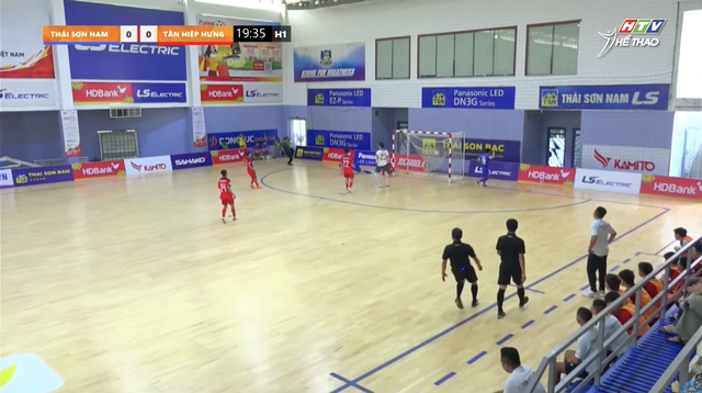Cuộc cạnh tranh tốp 3 hấp dẫn sau vòng 4 giải futsal VĐQG- Ảnh 2.