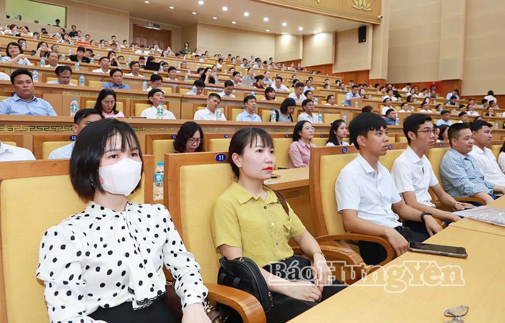 Delegates participating in the training conference.