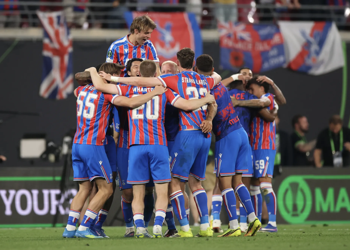Crystal Palace lần đầu lên đỉnh châu Âu - Ảnh 7.