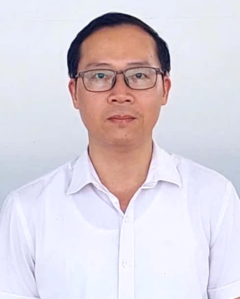 ທ່ານ ຫງວຽນ ຕຽນ ລອງ, ຫົວໜ້າພະແນກບໍລິການພັດທະນາລົດໂດຍສານ Kia-Mazda, ຕົວແທນຈຳໜ່າຍ Nhat Tan Tuyen Quang