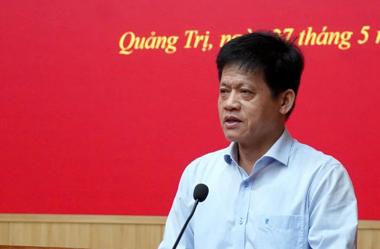 Il signor Le Van Bao, vicepresidente del Comitato popolare provinciale di Quang Tri, ha affermato che la provincia sta creando le condizioni più favorevoli per lo sviluppo sostenibile dell'agricoltura, degli agricoltori e delle aree rurali di Quang Tri. Foto: Tam Phung. Ông Lê Văn Bảo, Phó Chủ tịch UBND tỉnh Quảng Trị cho biết tỉnh tạo điều kiện thuận lợi nhất để nông nghiệp, nông dân và nông thôn Quảng Trị phát triển bền vững. Ảnh: Tâm Phùng.