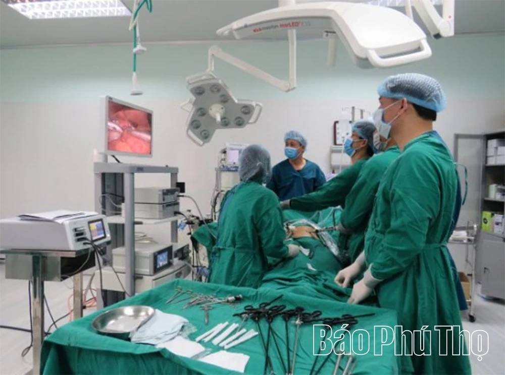 Tích cực ứng dụng công nghệ, nâng cao chất lượng khám chữa bệnh