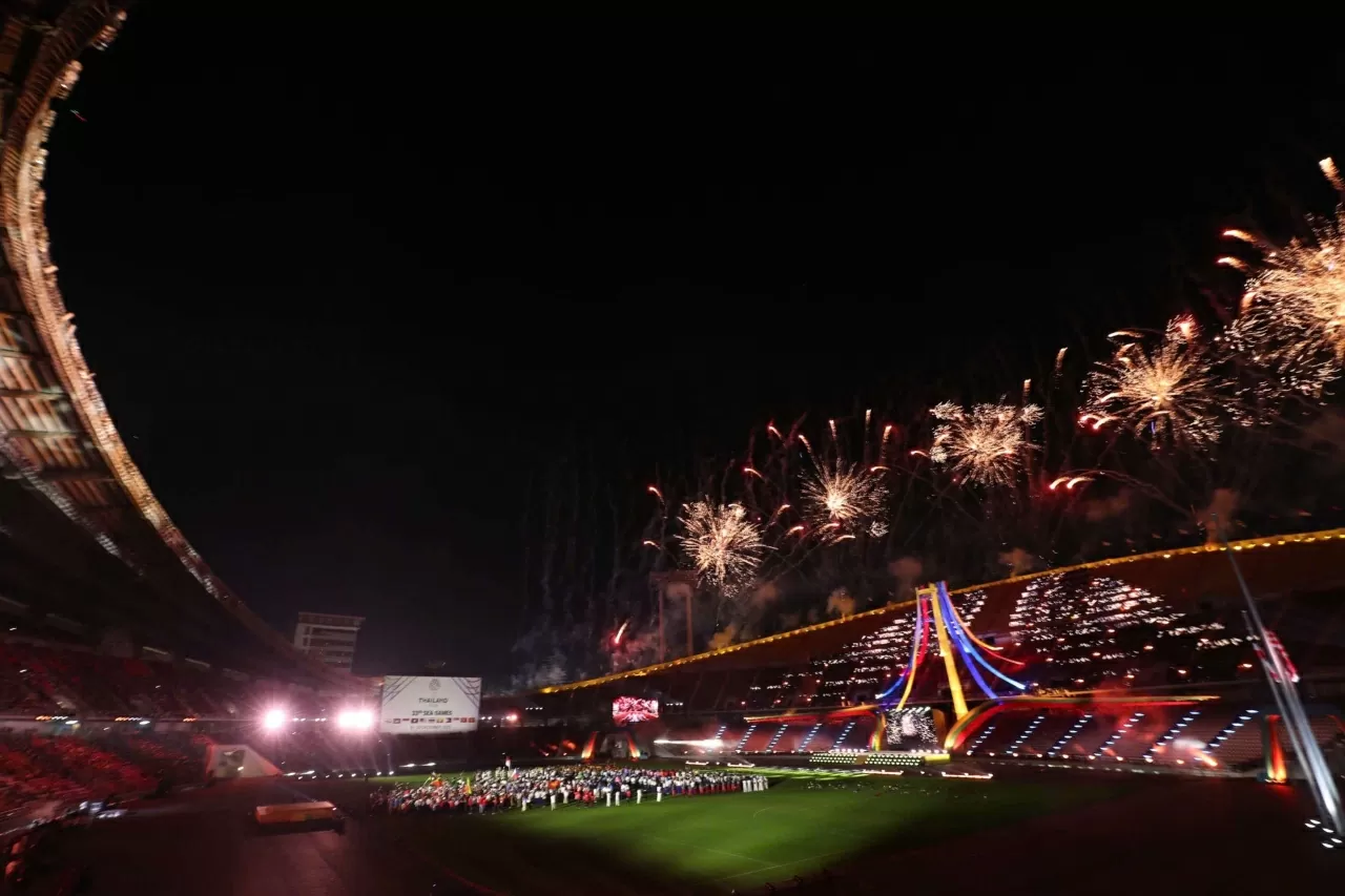 Lễ bế mạc SEA Games 33 kết thúc với màn pháo hoa rực rỡ. (Nguồn: Dân trí)