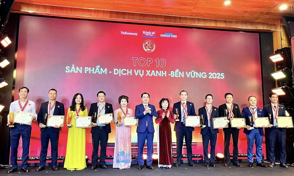 Gạo Hapro ST25 đạt TOP10 Sản phẩm - Dịch vụ xanh - bền vững 2025.