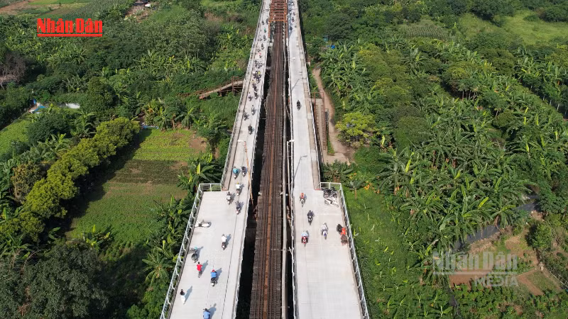 [Video] Il ponte Long Bien riapre ufficialmente al traffico.