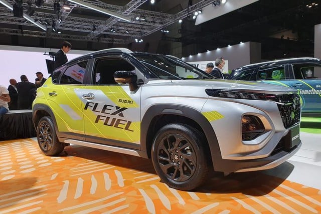 SUV cỡ nhỏ Suzuki Fronx sắp có phiên bản chạy xăng E100 - Ảnh 3.