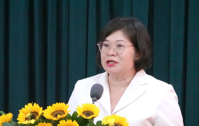 TP.HCM giảm hàng trăm đầu mối, trao thêm quyền cho phường, xã - Ảnh 2.