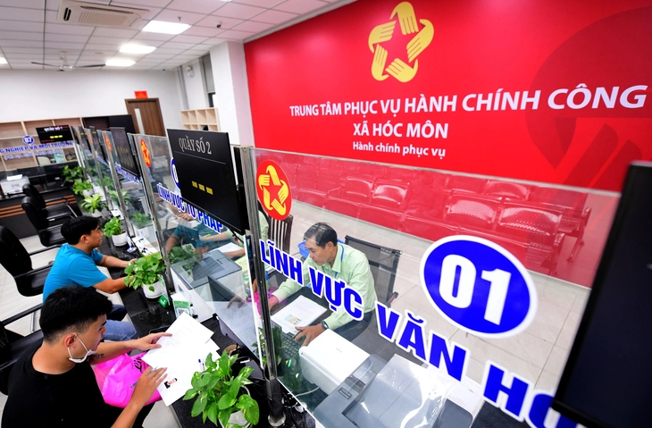 Ciudad Ho Chi Minh: Un aparato administrativo más ágil y amigable para los ciudadanos - Foto 6. TP.HCM: Bộ máy tinh gọn, gần dân hơn - Ảnh 6.