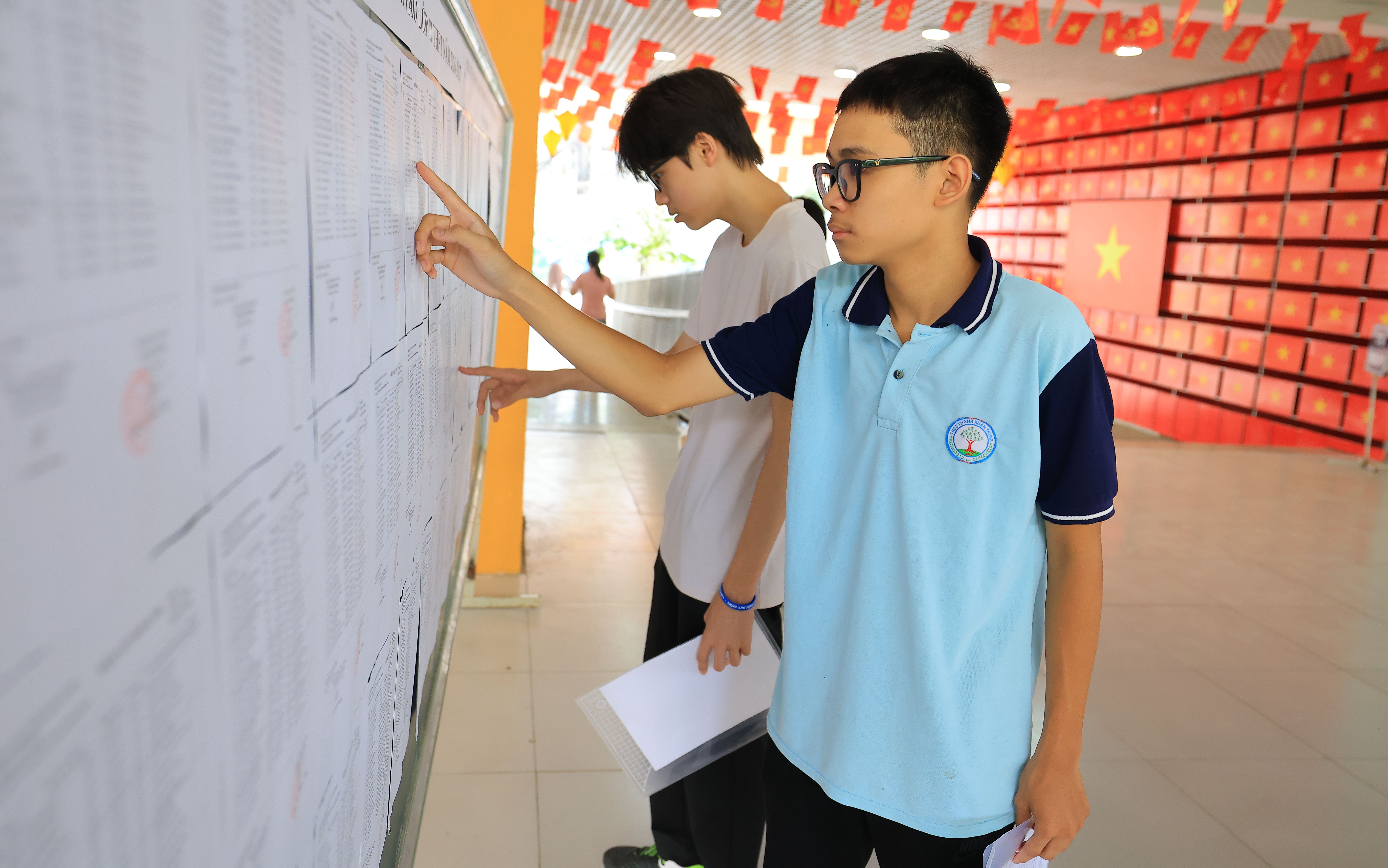 99,5% thí sinh Hà Nội hoàn tất thủ tục dự thi lớp 10 - Ảnh 5.