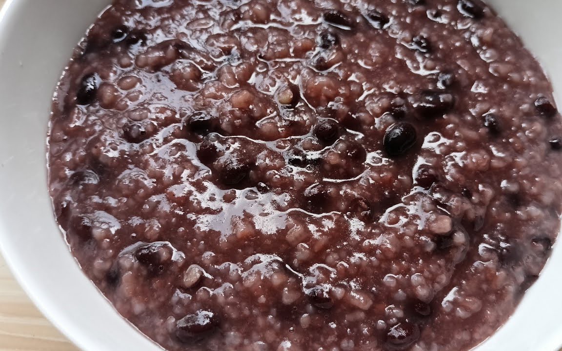 3 hidangan yang diperbuat daripada kacang hitam yang membantu menyuburkan buah pinggang dan menyokong tidur - Foto 2. 9 món ăn, bài thuốc tốt cho sức khỏe từ đậu đen