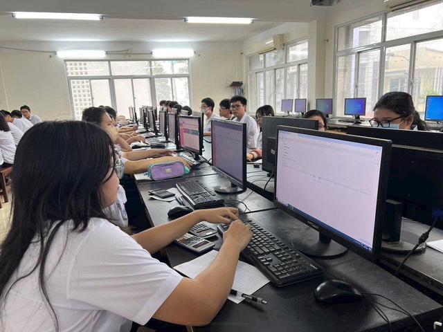Trẻ học công nghệ, tiếp cận AI sớm có lợi gì? - Ảnh 3.