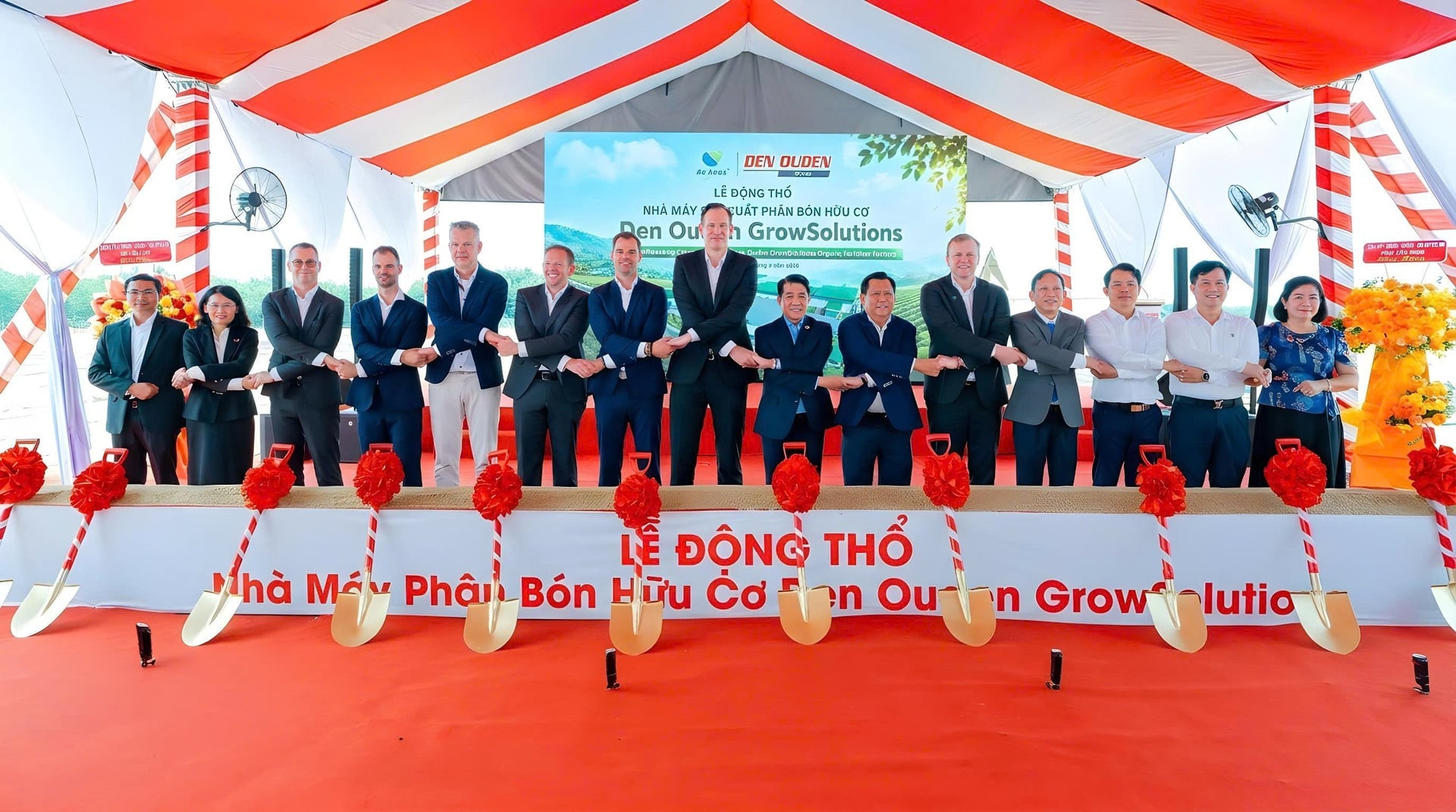 Lễ động thổ nhà máy phân bón hữu cơ Den Ouden GrowSolutions tại Tây Ninh, thúc đẩy nông nghiệp tuần hoàn. Ảnh: DeHeus. 