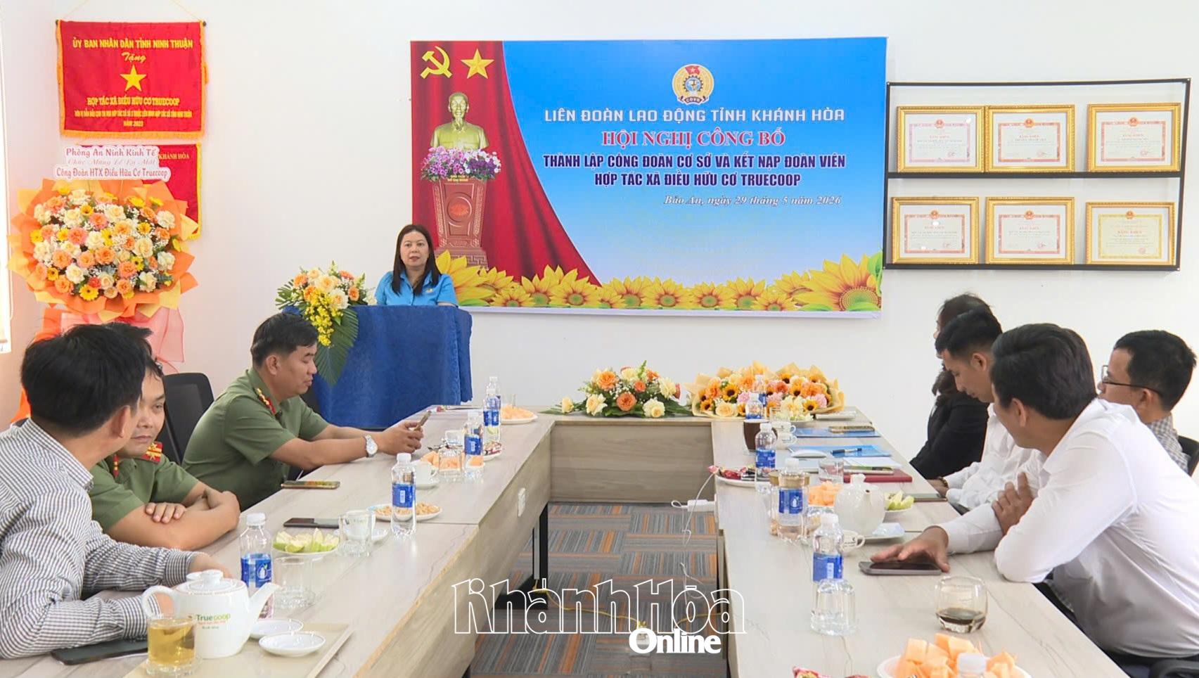 Quang cảnh buổi lễ.