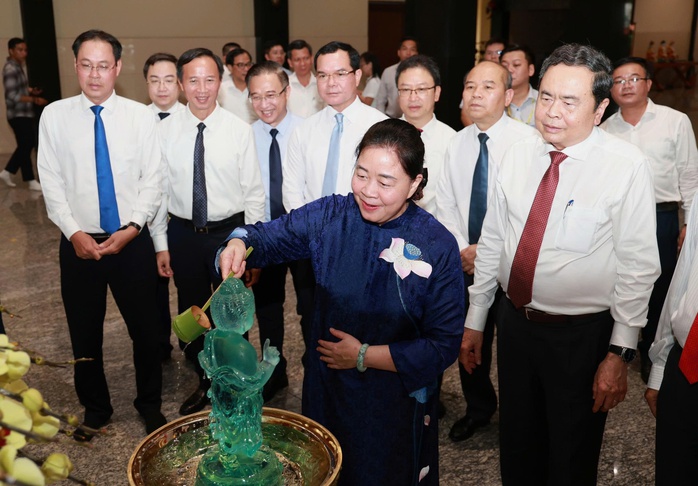 Phật giáo Việt Nam luôn đồng hành với dân tộc - Ảnh 2.