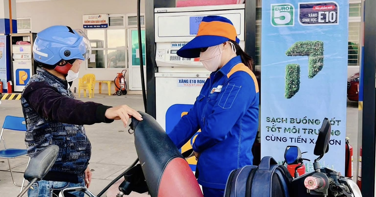 De meest recente richtlijn van het Ministerie van Industrie en Handel betreffende de verkoop van E10
