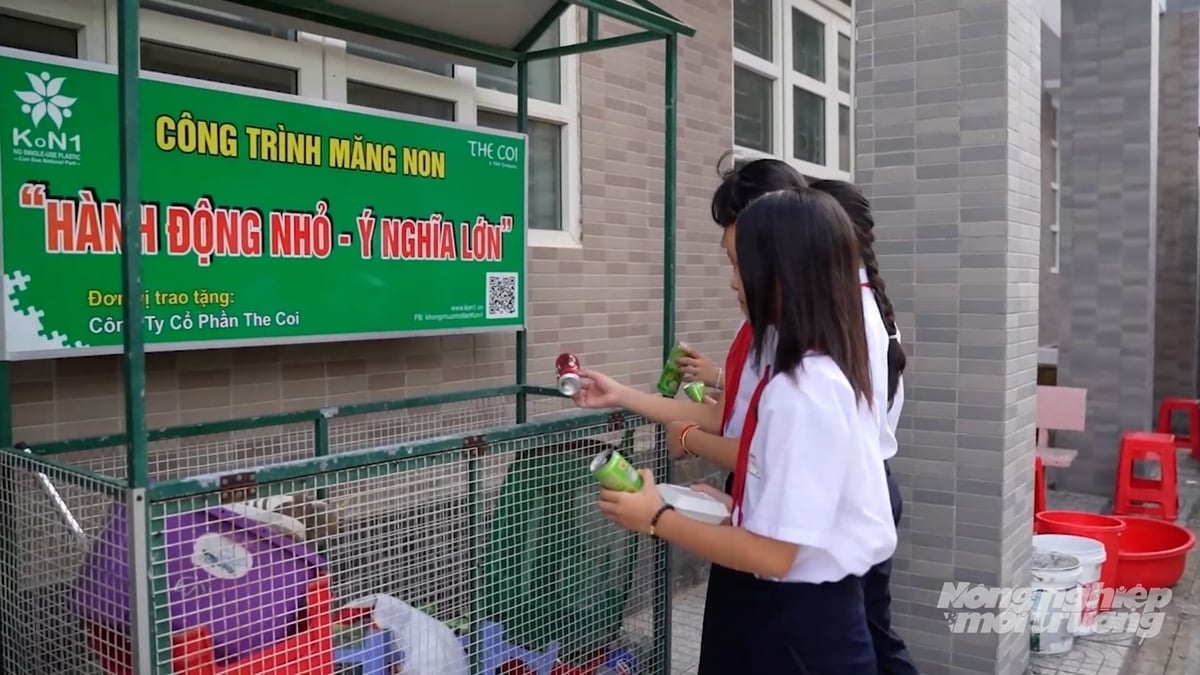 Il modello Mô hình 'Ngôi nhà xanh' giúp người dân và học sinh tại Côn Đảo hình thành thói quen phân loại rác, thu gom phế liệu và chung tay giảm nhựa dùng một lần ngay từ những việc nhỏ hằng ngày. Ảnh: LB.