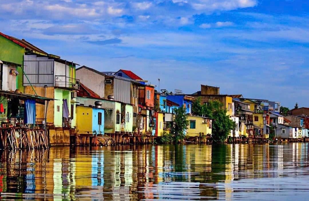 Ngày hội là dịp để người dân và du khách cùng trở về với những ký ức tuổi thơ, hòa mình vào không gian di sản, văn hóa sông nước và nhịp sống xưa của vùng đất Bao Vinh, thương cảng cổ nổi tiếng một thời của Huế.&nbsp;