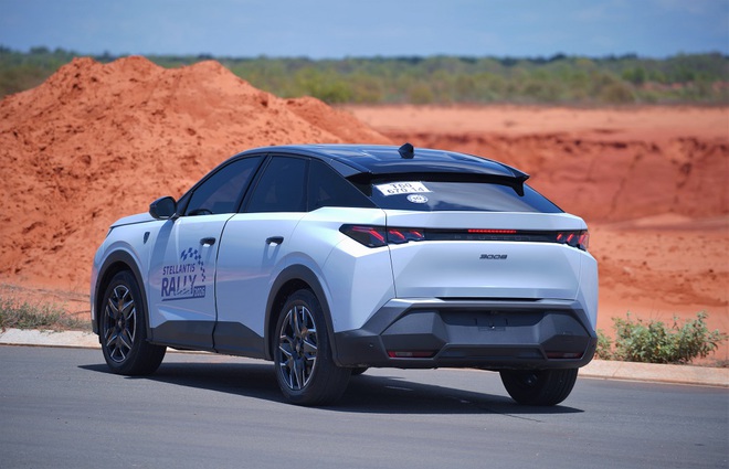 SUV châu Âu Peugeot 3008 mới tại Việt Nam có 2 phiên bản, giá từ 1,279 tỉ- Ảnh 2.