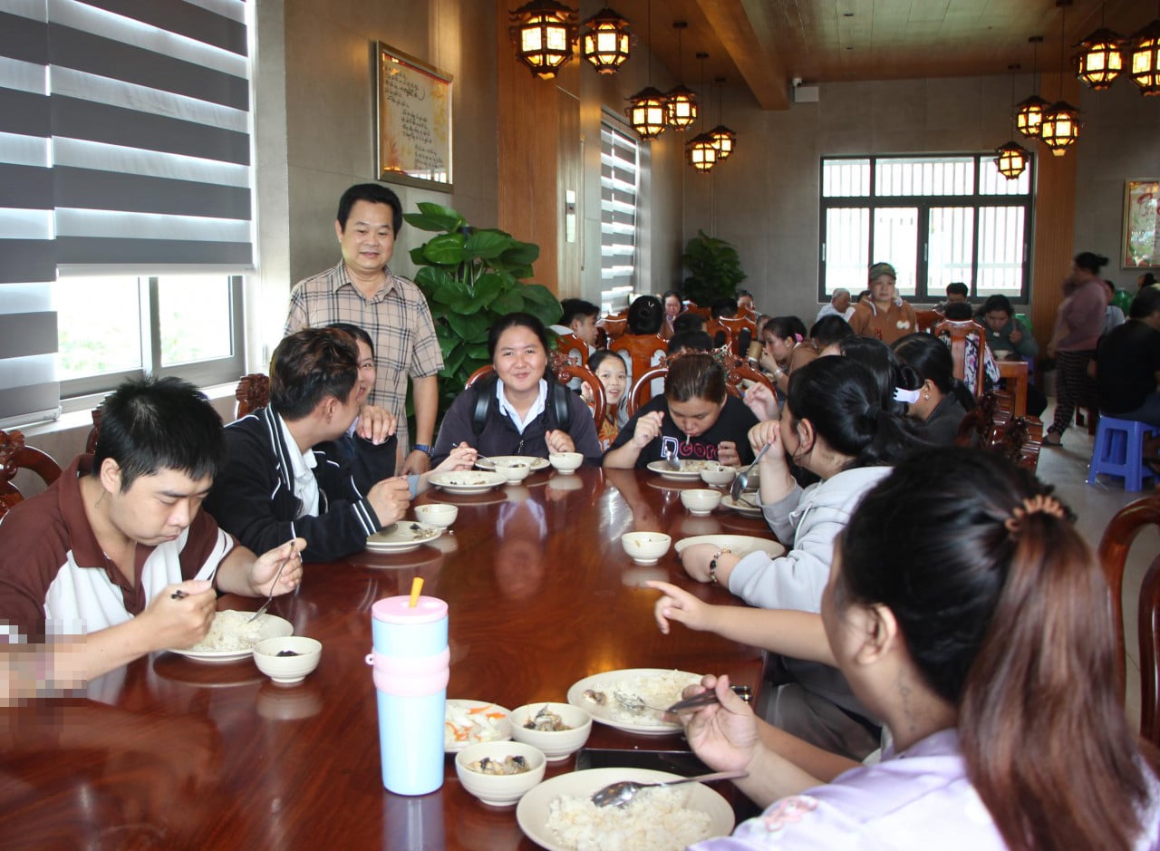 “Bếp ăn 0 đồng Phúc Tâm” phục vụ hơn 1.000 suất ăn miễn phí mỗi ngày