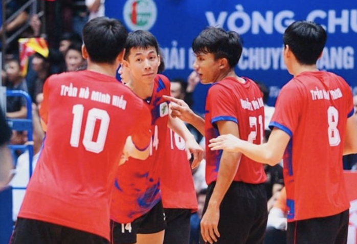 Bóng chuyền TPHCM trăn trở mục tiêu ngày trở lại - Ảnh 2.