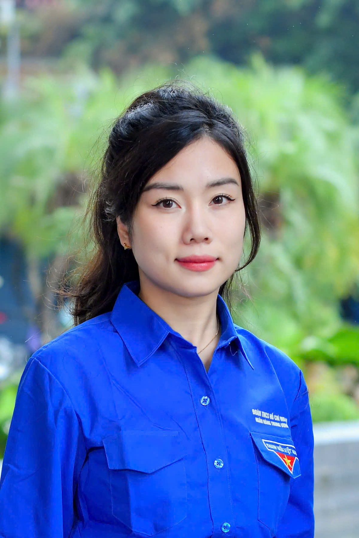 Khi người trẻ trở thành "lá chắn" trên không gian mạng- Ảnh 2.