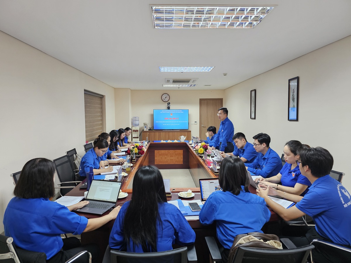 Khi người trẻ trở thành "lá chắn" trên không gian mạng- Ảnh 3.